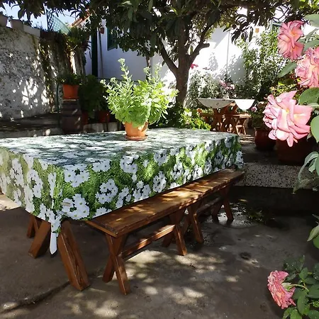 Casa Rural Isabel بيت للعطل *
