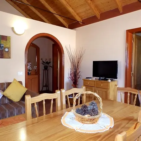 Casa Rural Isabel بيت للعطل